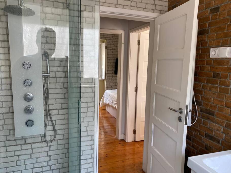 T2 Alvalade Em 3 Pessoas Appartement Lissabon