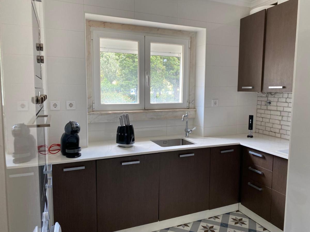 T2 Alvalade Em 3 Pessoas Appartement