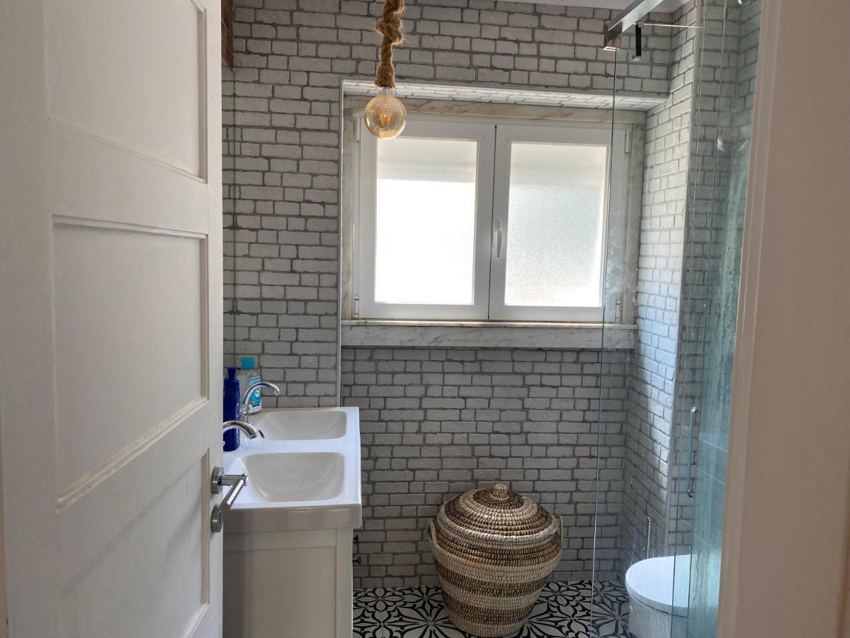 T2 Alvalade Em 3 Pessoas Appartement