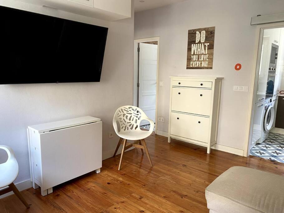 T2 Alvalade Em 3 Pessoas Appartement Lissabon